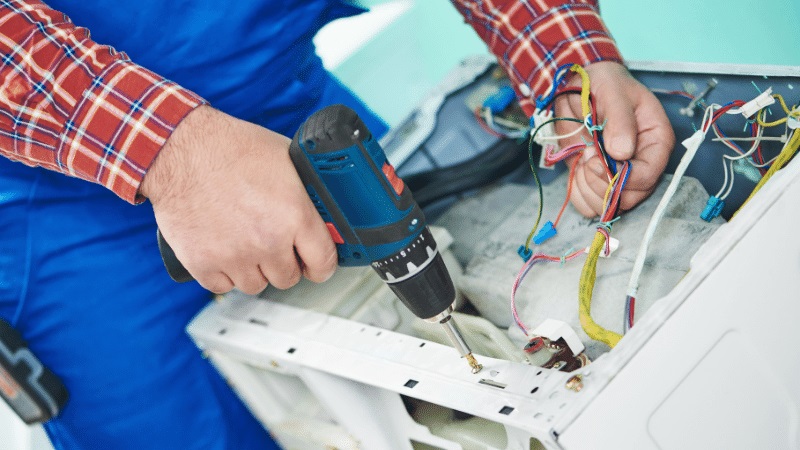 Beşiktaş ECA ECA çamaşır makinesi kart tamiri – Su almama arızası orijinal parça ile giderildi. - Teknik servis örneği